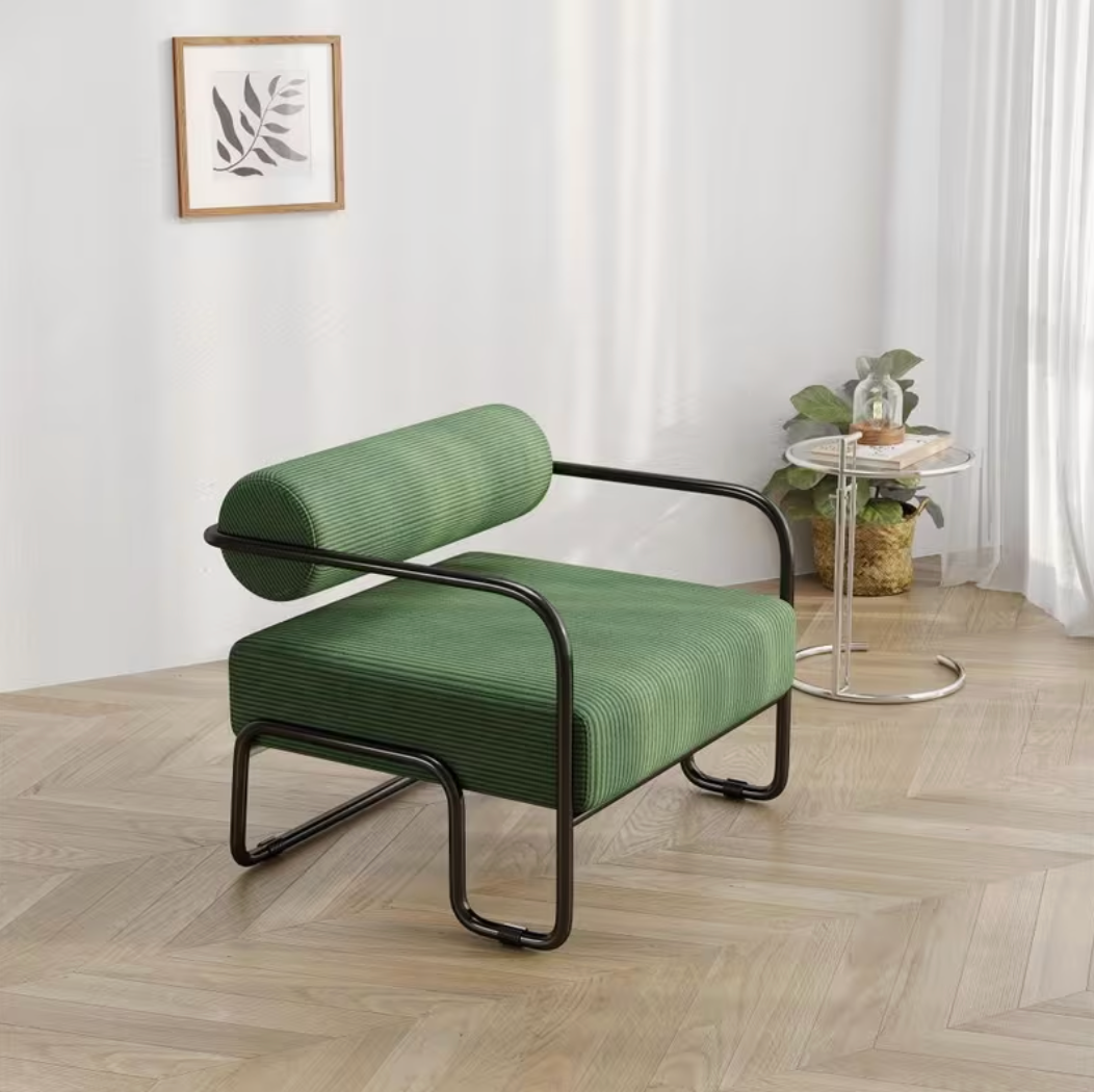Fauteuil vintage en velours côtelé