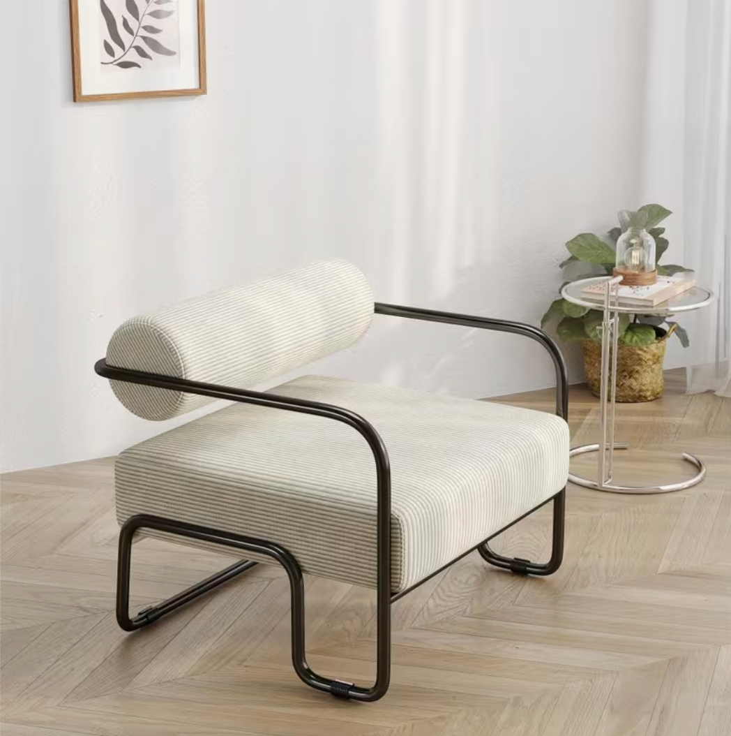 Fauteuil vintage en velours côtelé
